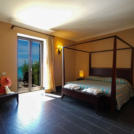 Falconara & Otel Butera