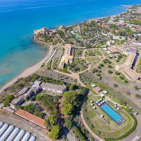 Falconara & 4*