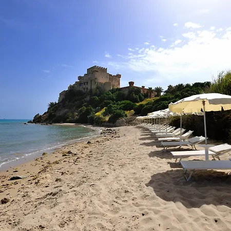 Ξενοδοχείο Falconara & 4*