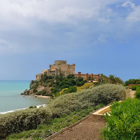 Falconara & Ξενοδοχείο 4*