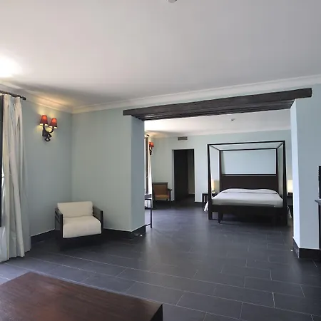 Falconara & 4* Licata